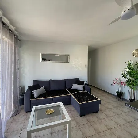 First Line, Upscale Cristianos! Free Parking Arona (Tenerife)