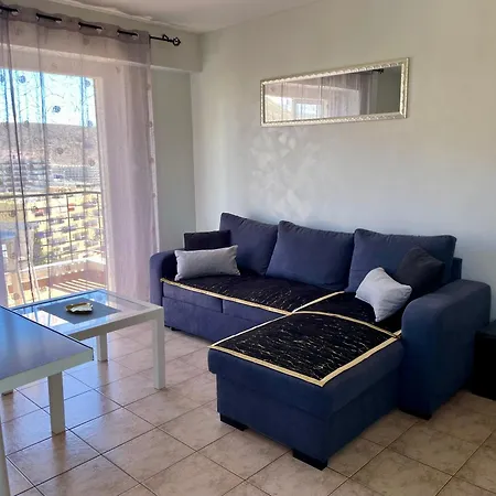 First Line, Upscale Cristianos! Free Parking
