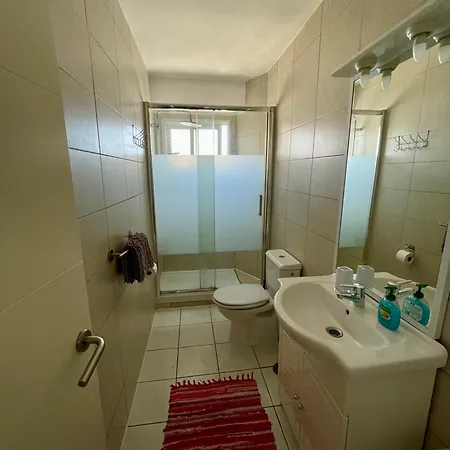 First Line, Upscale Cristianos! Free Parking Apartment